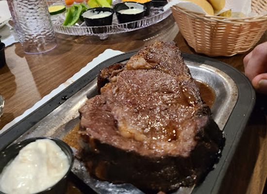 wisconsin/southwest-wisconsin/restaurant/chop-s-kall-inn-supper-club