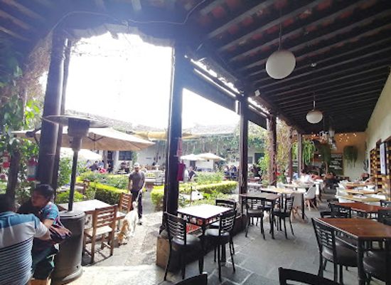 guatemala/antigua-guatemala/restaurant/el-local