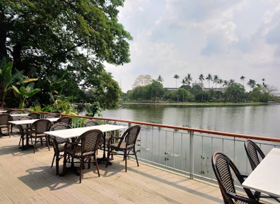 myanmar-burma/yangon-region/restaurant/white-swan-myanmar-tea-house