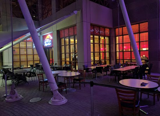 kuwait/the-scientific-center/restaurant/pizza-hut-burger-king