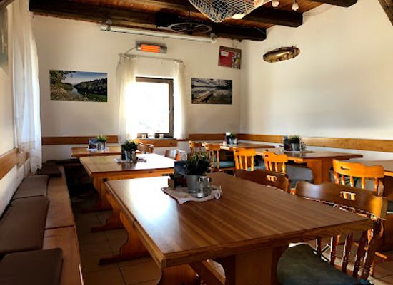 slovenia/sava/restaurant/koca-brunarica-breg-ob-savi