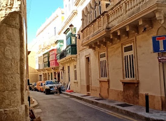 malta/mdina/restaurant/chick-king
