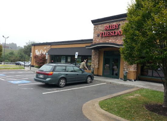 west-virginia/greenbrier-river-trail/restaurant/ruby-tuesday