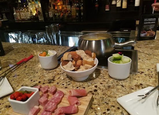 new-york/western-new-york/restaurant/the-melting-pot