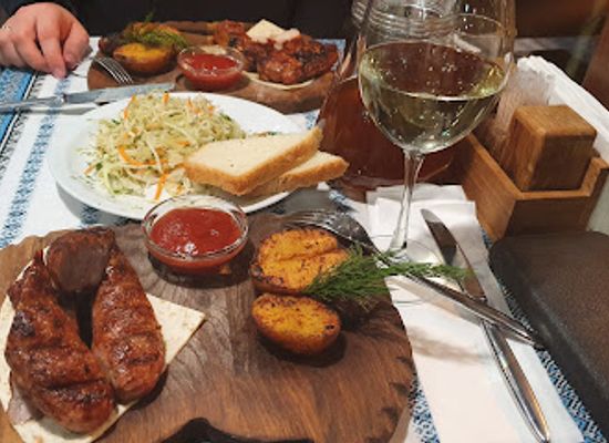 ukraine/transcarpathia/restaurant/krasna-sadyba