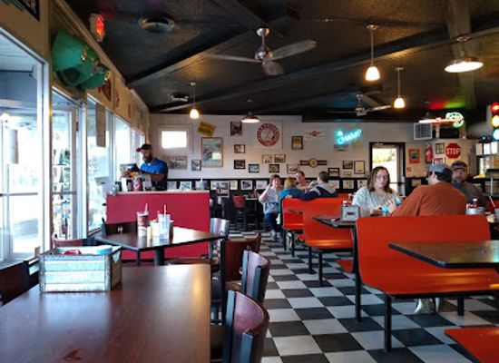 arkansas/eureka-springs/restaurant/filling-station-restaurant