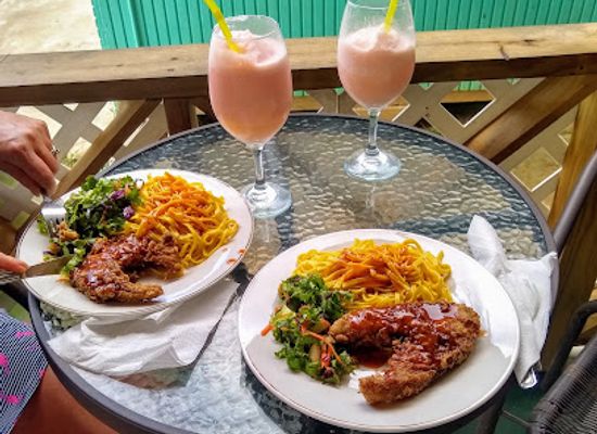 trinidad-and-tobago/st-john/restaurant/duck-s-seaside-cafe-grill