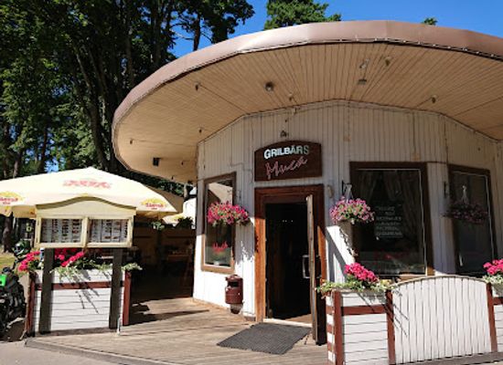 latvia/jurmala/restaurant/grilbars-baka-bulduros