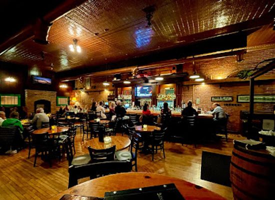 michigan/the-thumb/restaurant/vintage-tavern