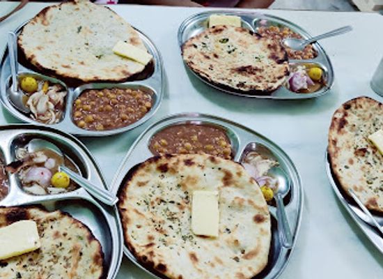 india/amritsar/golden-temple-complex/restaurant/bhai-kulwant-singh-kulchian-wale