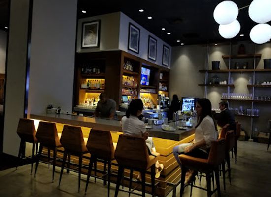 mississippi/jackson/downtown-jackson/restaurant/estelle-southern-table