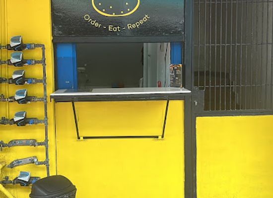 curacao/punda/restaurant/toasted-buns