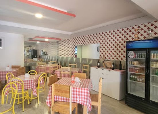 cabo-verde/praia/restaurant/espaco-somada-bar-restaurante