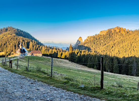 romania/ceahlau-national-park/restaurant/poiana-stanile