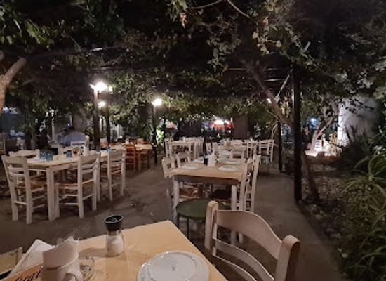 cyprus/larnaca-salt-lake/restaurant/ithaki-garden-restaurant