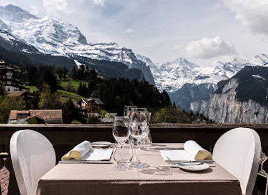 switzerland/lauterbrunnen-valley/restaurant/restaurant-caprice