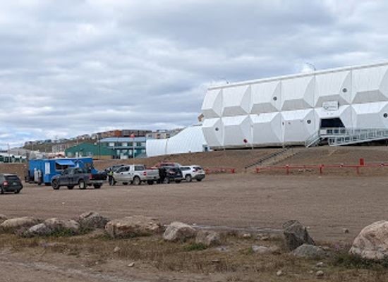 canada/iqaluit/restaurant/nanook-express-food-truck