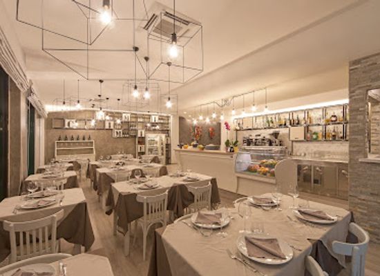 italy/urbino/restaurant/amici-miei-ristorante-pizzeria
