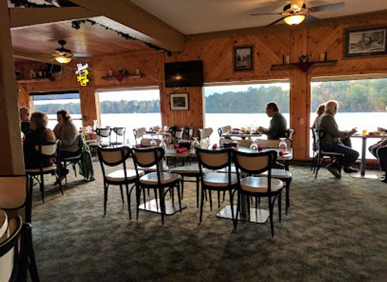 wisconsin/lake-superior-lowland/restaurant/deep-lake-lodge