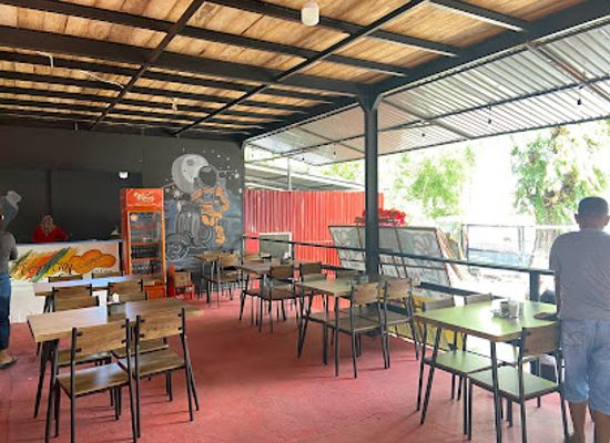 indonesia/manado/restaurant/the-space-cafe-manado
