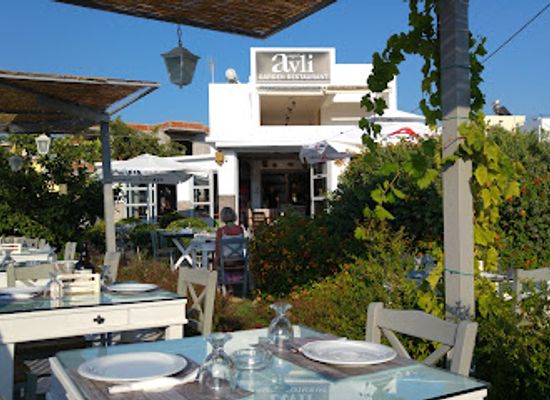 greece/rhodes/ialyssos/restaurant/aspri-avli-restaurant