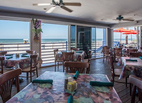 florida/southwest-florida/restaurant/junkanoo-below-deck