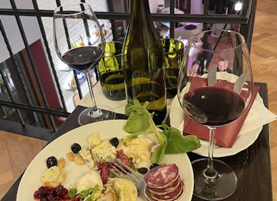 czechia/north-moravia/restaurant/na-brehu-rhony-bistro-brno