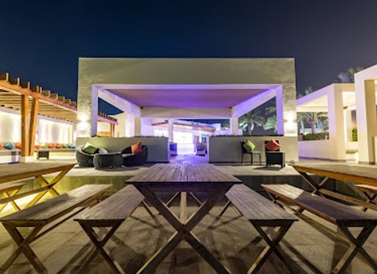 qatar/sealine-beach-resort/restaurant/reef-and-burger