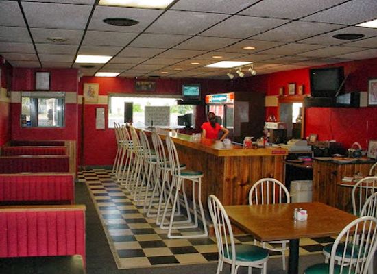 iowa/mason-city/restaurant/cooks-cafe
