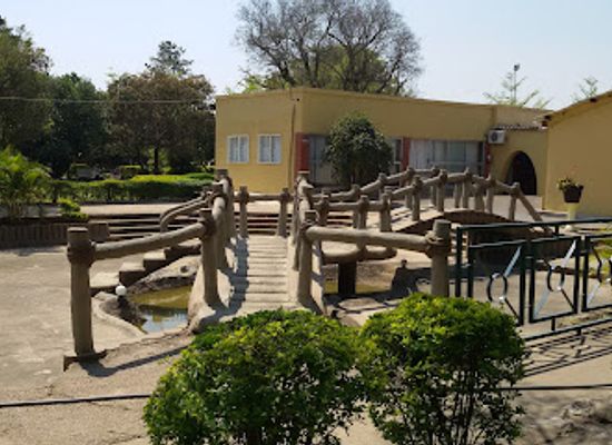 zambia/kabwe/restaurant/zambezi-source-lodge
