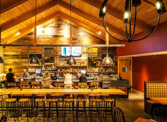 california/yosemite/restaurant/the-restaurant-at-rush-creek-lodge