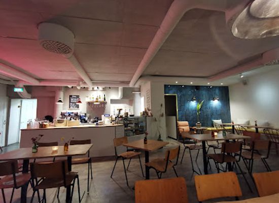 finland/helsinki/kallio/restaurant/restaurant-flat-no-14