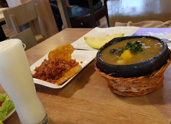 colombia/tolima-department/restaurant/el-gran-camaron-killero-jordan