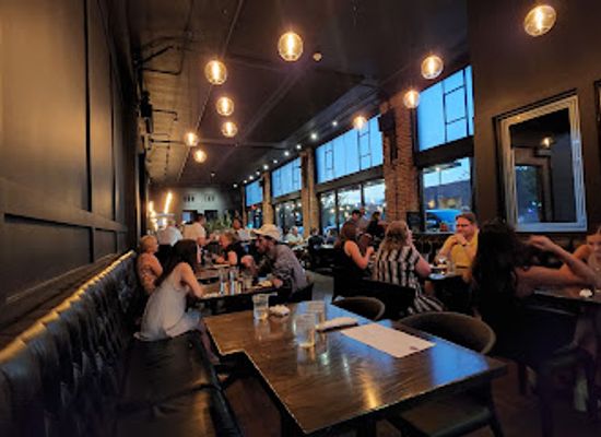 kansas/lawrence/restaurant/the-basil-leaf-cafe