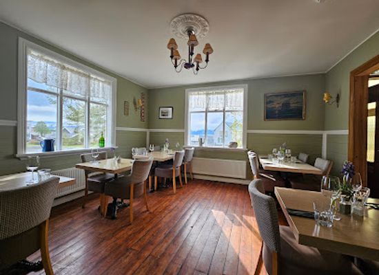 iceland/húsavík/restaurant/naustio