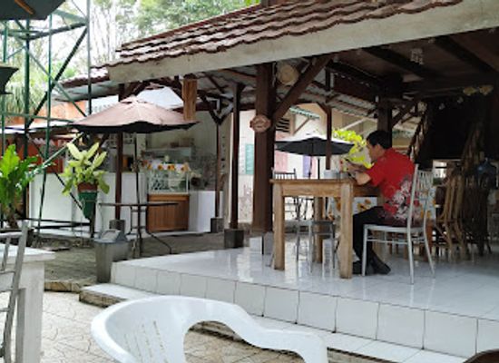 indonesia/manado/restaurant/frangipani-rumah-klapertart
