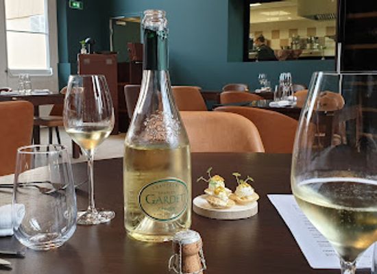 france/champagne/restaurant/couvert-de-vignes