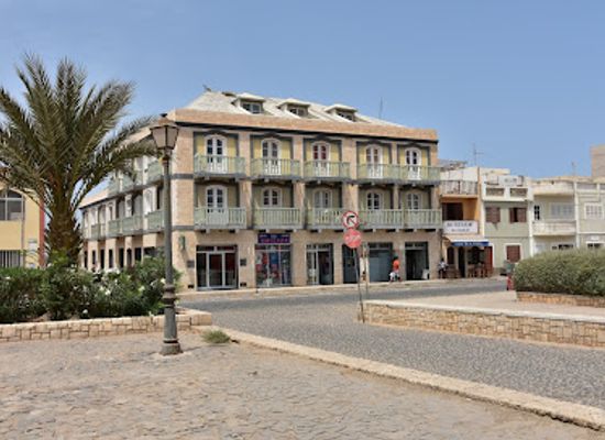 cabo-verde/praia-de-chaves/restaurant/blu-marlin