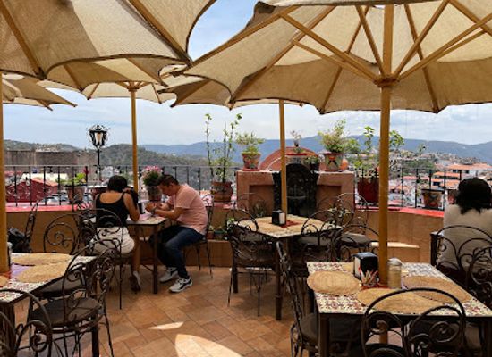 mexico/taxco/restaurant/restaurante-bar-mi-fondita