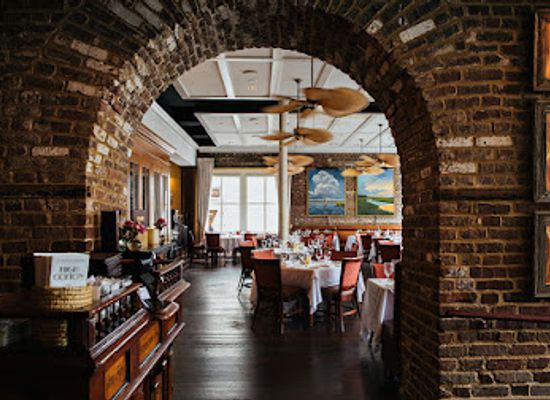 south-carolina/charleston/french-quarter/restaurant/high-cotton-charleston-restaurant