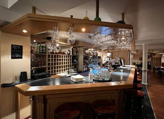 latvia/liepaja/restaurant/oskars