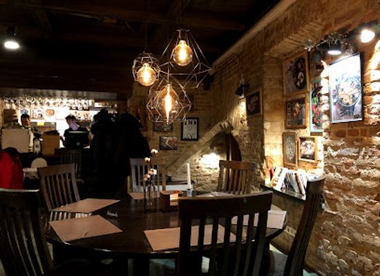 lithuania/vilnius/uzupis/restaurant/one-for-all