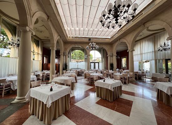 spain/pamplona/restaurant/restaurante-el-colegio