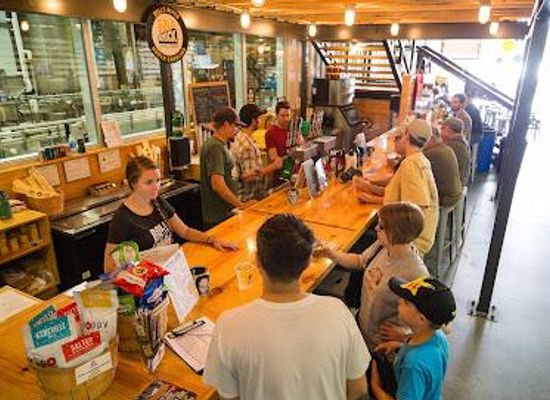 north-carolina/blue-ridge-mountains/restaurant/bold-rock-mills-river-cidery