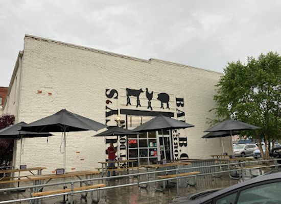 virginia/petersburg/restaurant/saucy-s-sit-down-bar-b-q