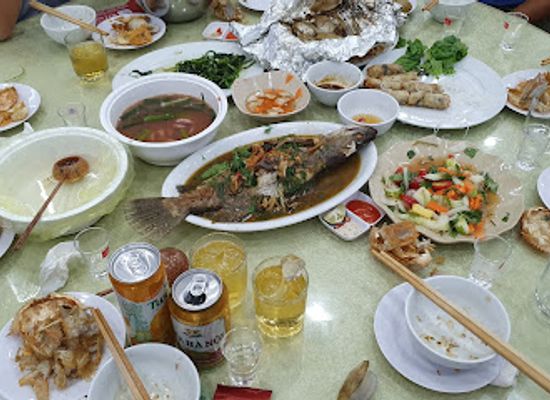 vietnam/ha-long-bay/restaurant/nha-hang-ha-long-1