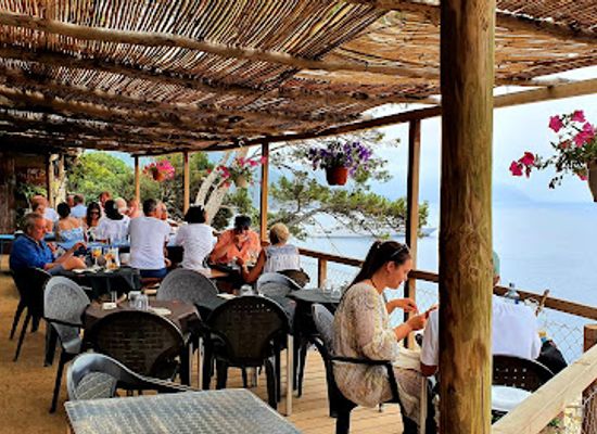 spain/balearic-islands/restaurant/sa-foradada
