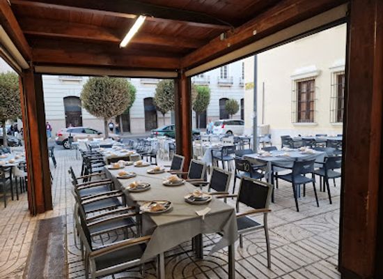spain/badajoz/restaurant/azabache-vino-y-tapas