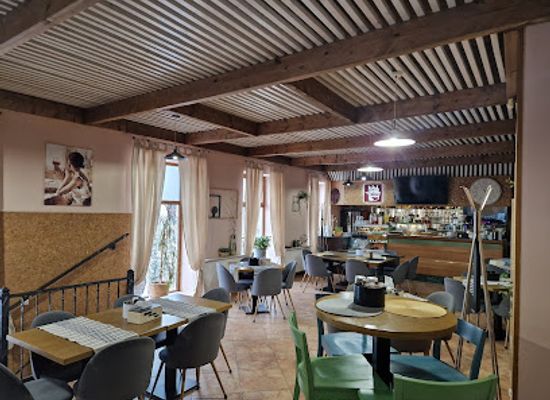 romania/hunedoara/restaurant/castelo-restaurant