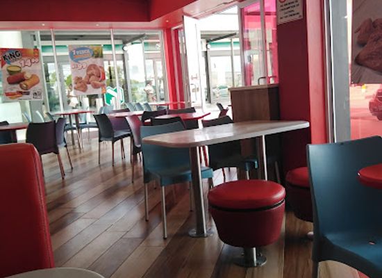 namibia/oshikoto/restaurant/hungry-lion-gwashamba